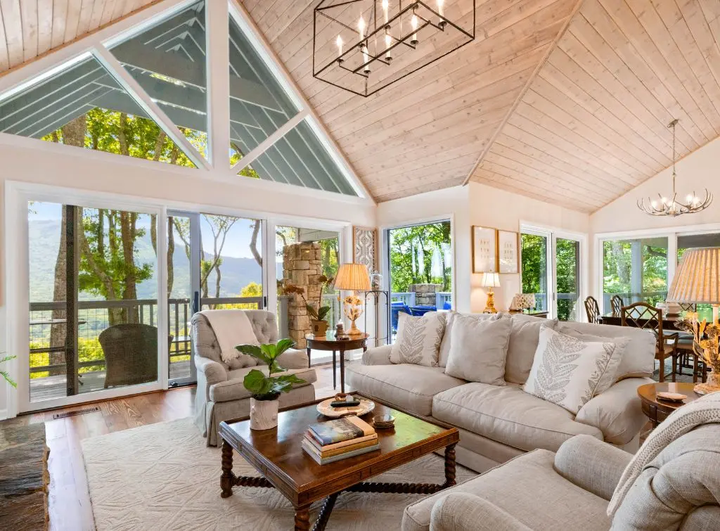 12 Cottage Living Room Ideas to Fall in Love With