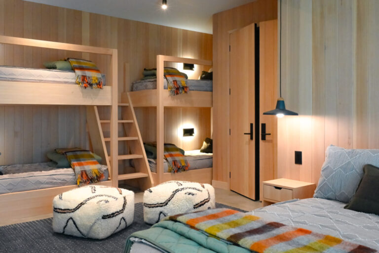 20 Awesome Bunk Room Ideas for Boys That Will Spark Their Imagination