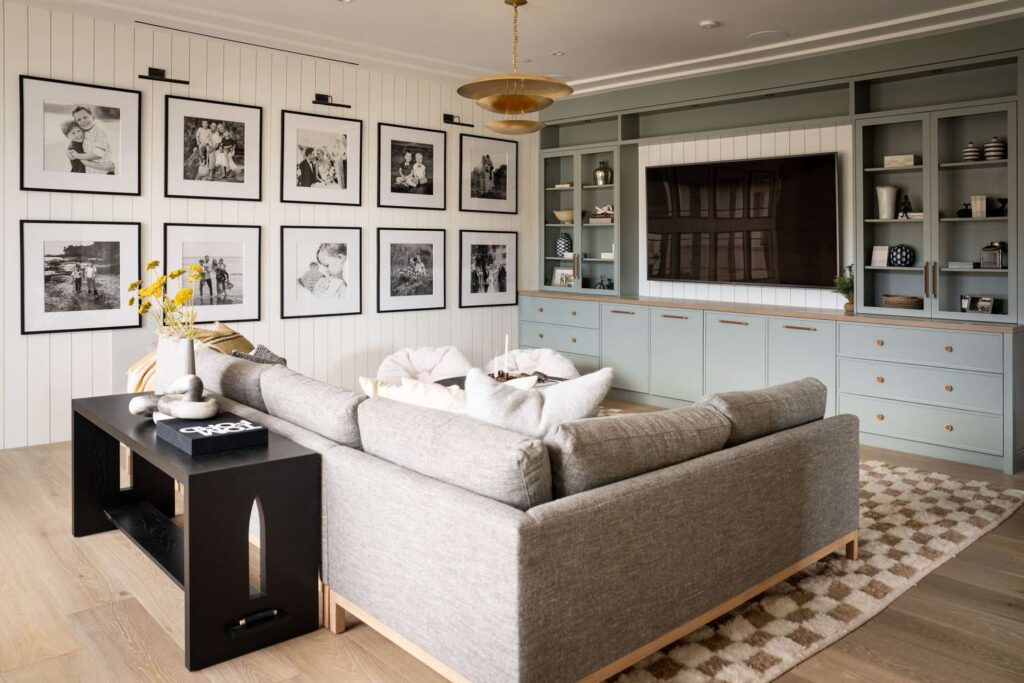 Gallery Wall and Personal Touches
Showcase Your Style
