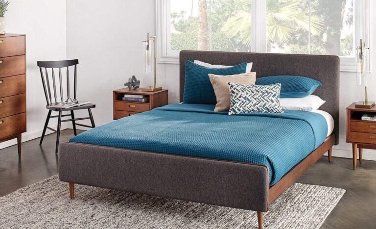 12 Mid-Century Bedroom Ideas for Your Outdoor Living Space