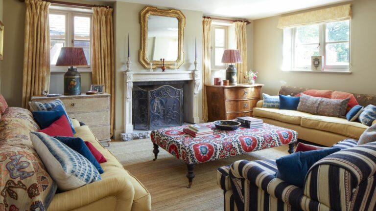 Top 10 Classic Living Room Ideas: Create a Timeless and Elegant Space
